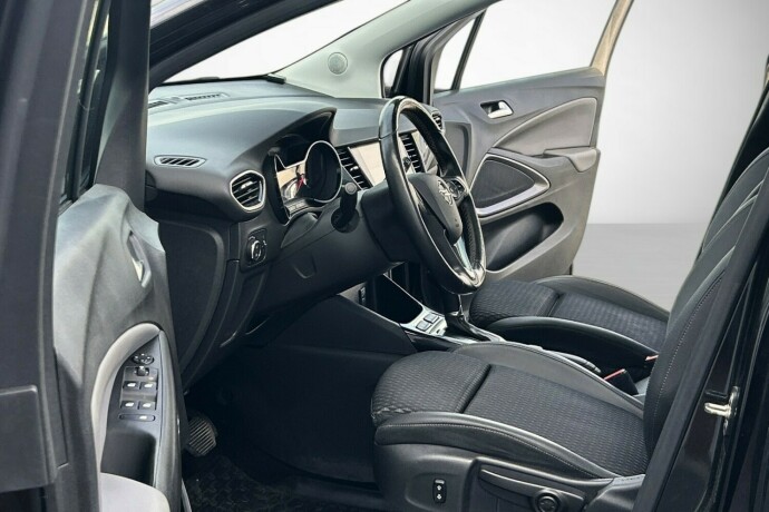 opel-crossland-x-bensin-2018-big-7