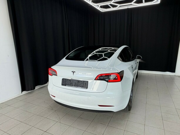 tesla-model-3-elektrisitet-2022-big-6