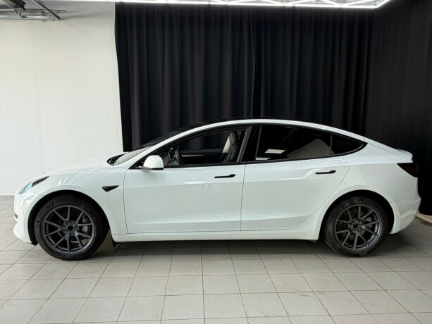 tesla-model-3-elektrisitet-2022-big-4