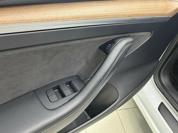 tesla-model-3-elektrisitet-2022-big-15