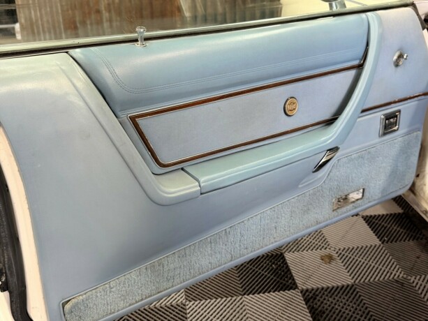 chrysler-cordoba-bensin-1978-big-18