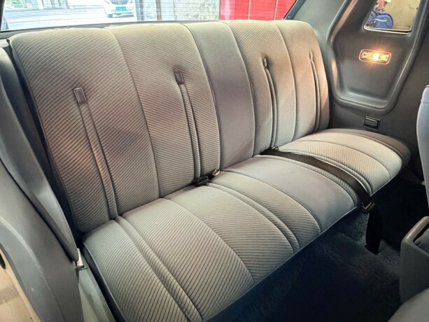 chrysler-cordoba-bensin-1978-big-27