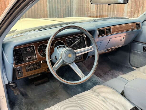 chrysler-cordoba-bensin-1978-big-17