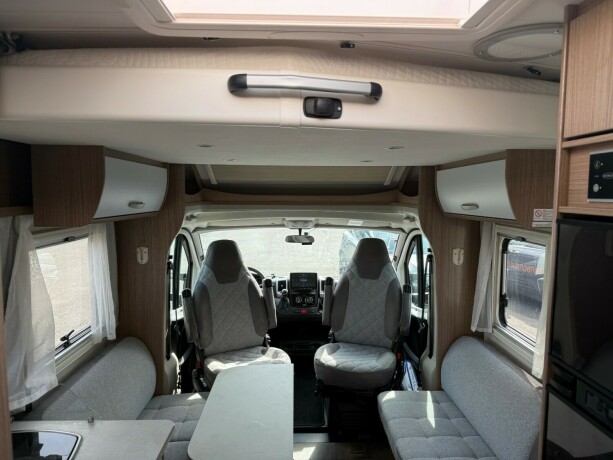 carado-t459-queensbed-senkeseng-truma-eh-stort-kj248leskap-b-f248rerkort-garanti-diesel-2021-big-23