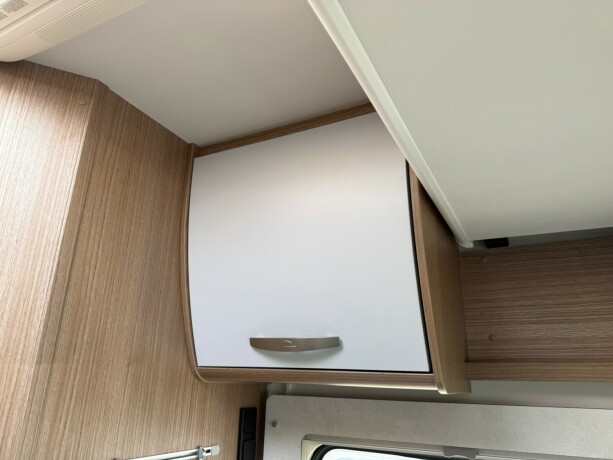 carado-t459-queensbed-senkeseng-truma-eh-stort-kj248leskap-b-f248rerkort-garanti-diesel-2021-big-36