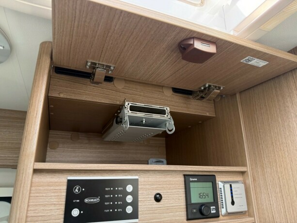 carado-t459-queensbed-senkeseng-truma-eh-stort-kj248leskap-b-f248rerkort-garanti-diesel-2021-big-46