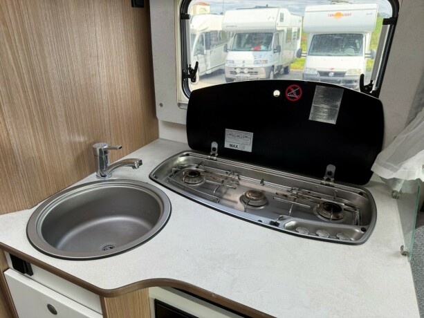 carado-t459-queensbed-senkeseng-truma-eh-stort-kj248leskap-b-f248rerkort-garanti-diesel-2021-big-31