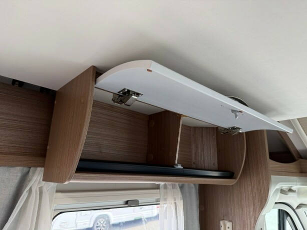 carado-t459-queensbed-senkeseng-truma-eh-stort-kj248leskap-b-f248rerkort-garanti-diesel-2021-big-25