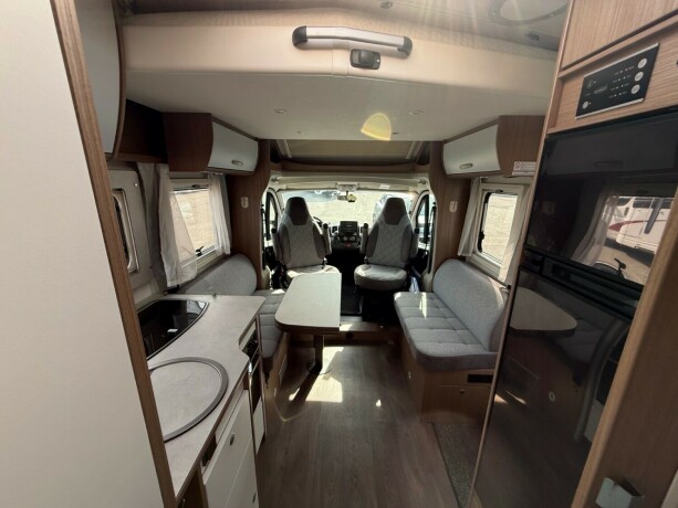 carado-t459-queensbed-senkeseng-truma-eh-stort-kj248leskap-b-f248rerkort-garanti-diesel-2021-big-49