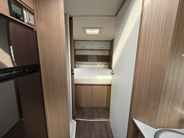 carado-t459-queensbed-senkeseng-truma-eh-stort-kj248leskap-b-f248rerkort-garanti-diesel-2021-big-54