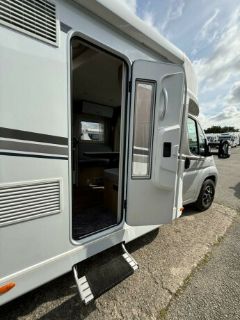 carado-t459-queensbed-senkeseng-truma-eh-stort-kj248leskap-b-f248rerkort-garanti-diesel-2021-big-81