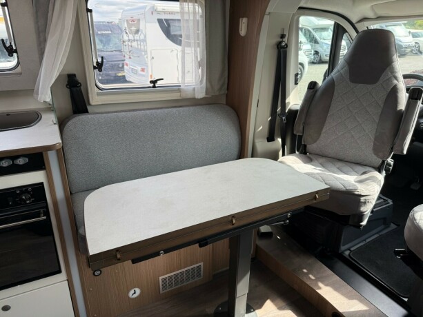 carado-t459-queensbed-senkeseng-truma-eh-stort-kj248leskap-b-f248rerkort-garanti-diesel-2021-big-19