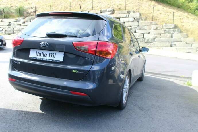 kia-cee039d-diesel-2013-big-3