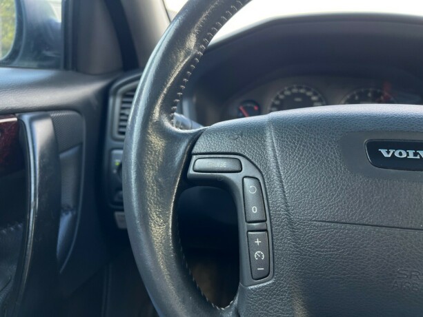 volvo-xc-70-bensin-2001-big-15