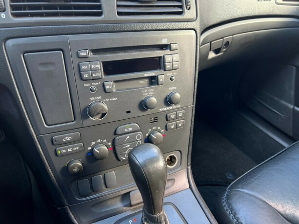 volvo-xc-70-bensin-2001-big-20