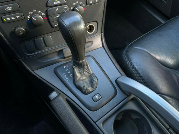 volvo-xc-70-bensin-2001-big-21