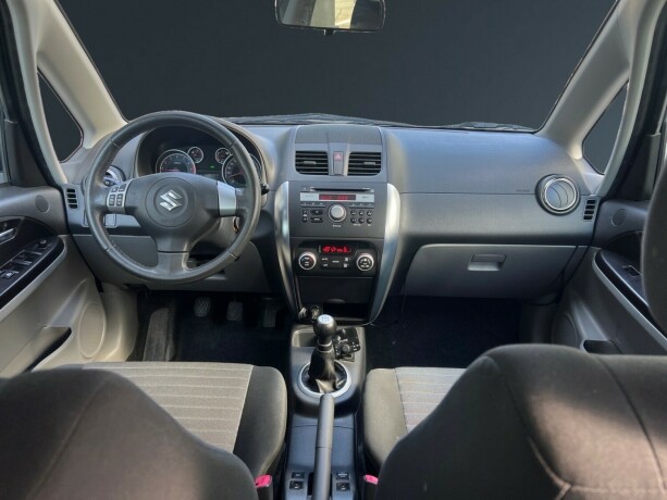 suzuki-sx4-bensin-2010-big-13