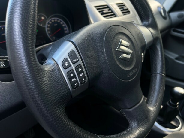 suzuki-sx4-bensin-2010-big-14