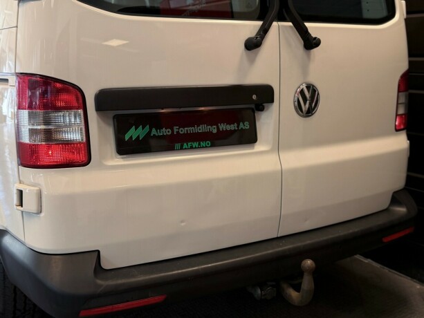volkswagen-transporter-diesel-2014-big-6