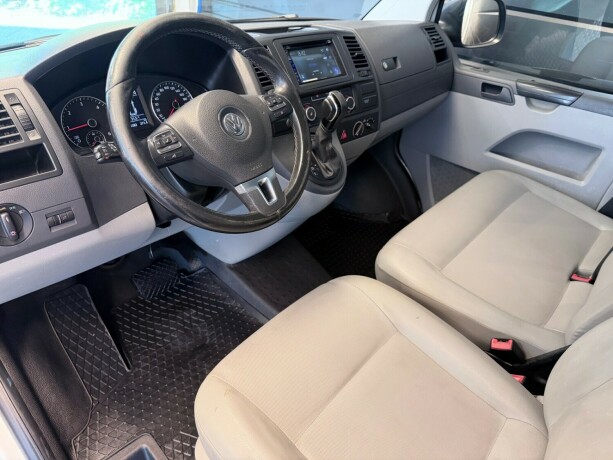 volkswagen-transporter-diesel-2014-big-10
