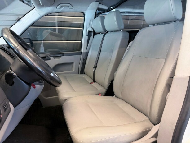 volkswagen-transporter-diesel-2014-big-11