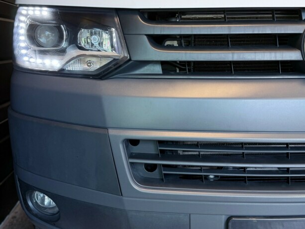 volkswagen-transporter-diesel-2014-big-22