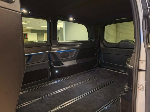mercedes-benz-v250-d-diesel-2017-big-28