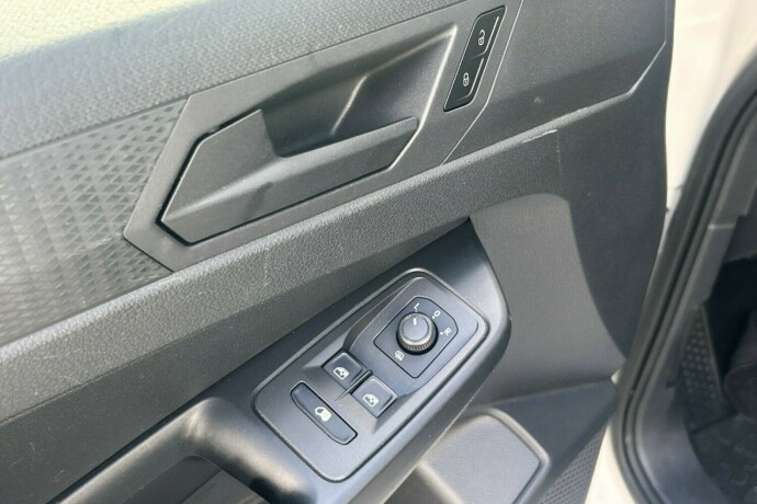 volkswagen-caddy-maxi-diesel-2021-big-13
