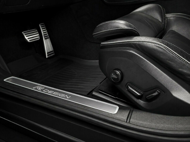 volvo-v90-plug-in-petrol-2018-big-19