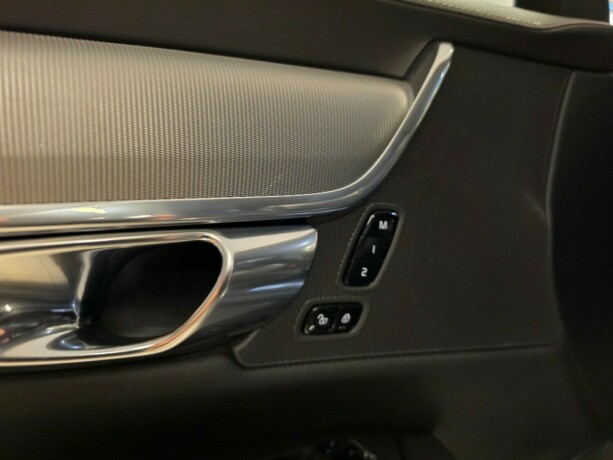 volvo-v90-plug-in-petrol-2020-big-23