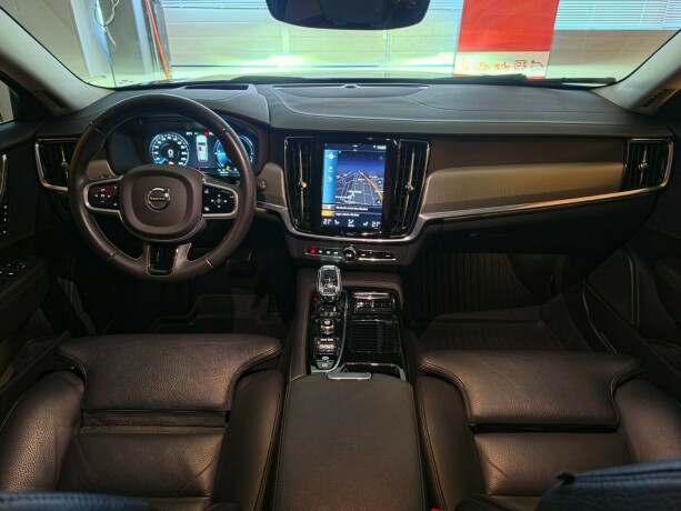 volvo-v90-plug-in-petrol-2020-big-36