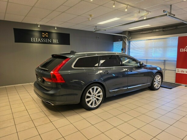 volvo-v90-plug-in-petrol-2020-big-4