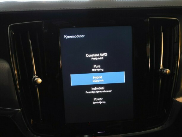 volvo-v90-plug-in-petrol-2020-big-27