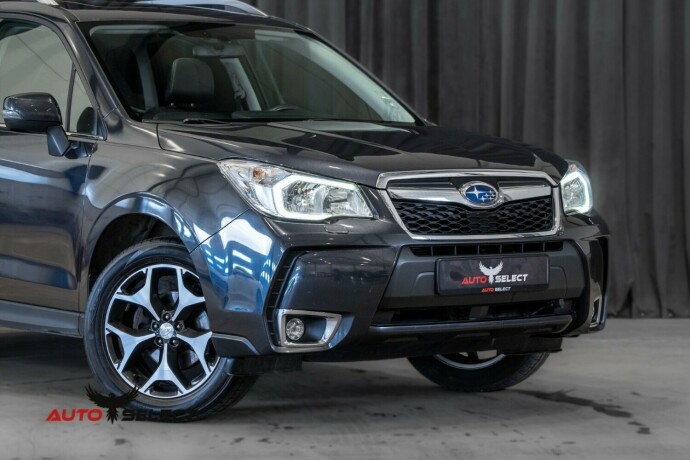 subaru-forester-bensin-2015-big-1