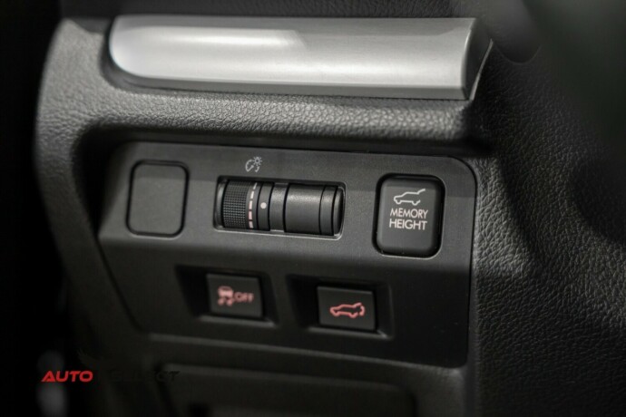 subaru-forester-bensin-2015-big-27