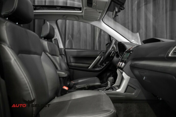 subaru-forester-bensin-2015-big-18