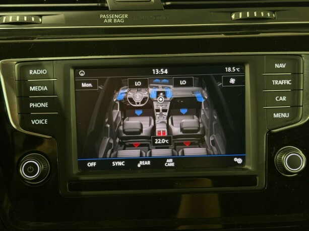 volkswagen-touran-diesel-2018-big-23