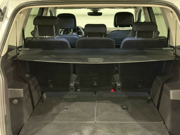 volkswagen-touran-diesel-2018-big-15