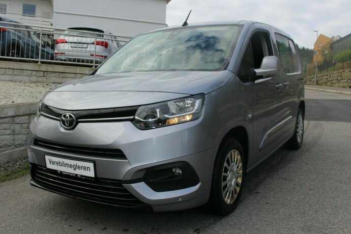 toyota-proace-city-diesel-2021-big-1