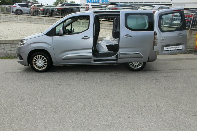toyota-proace-city-diesel-2021-big-7