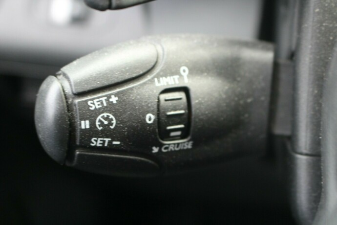 toyota-proace-city-diesel-2021-big-12