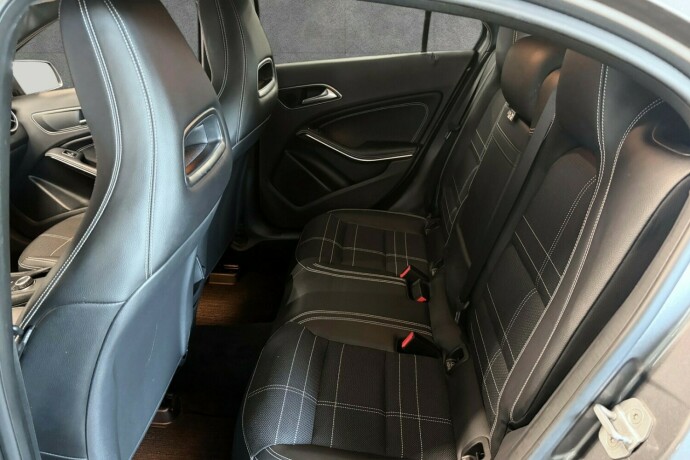 mercedes-benz-a180-d-diesel-2014-big-10