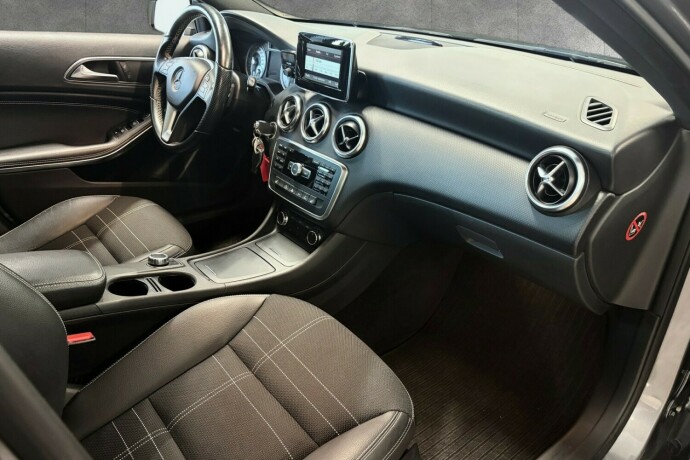 mercedes-benz-a180-d-diesel-2014-big-15
