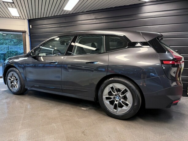 bmw-ix-elektrisitet-2022-big-4