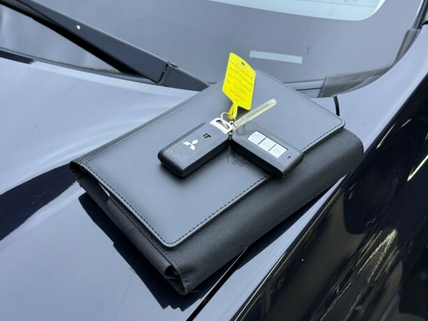 mitsubishi-outlander-elektrisitetbensin-2014-big-30