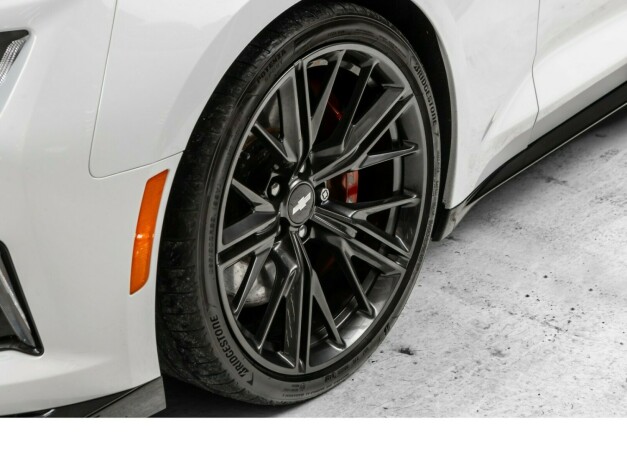 chevrolet-camaro-bensin-2017-big-10