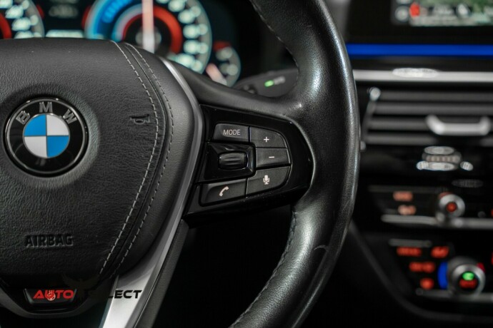 bmw-530e-elektrisitetbensin-2019-big-37