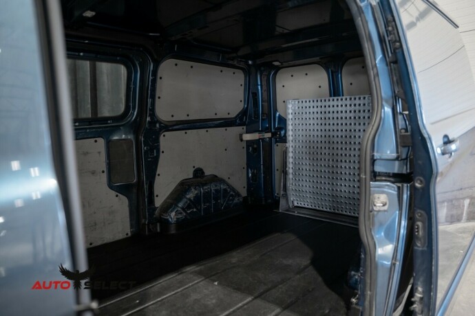 ford-transit-custom-elektrisitetbensin-2021-big-9