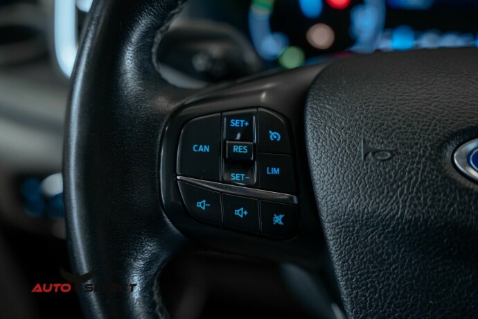 ford-transit-custom-elektrisitetbensin-2021-big-26