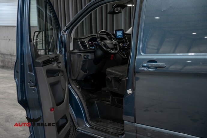 ford-transit-custom-elektrisitetbensin-2021-big-21
